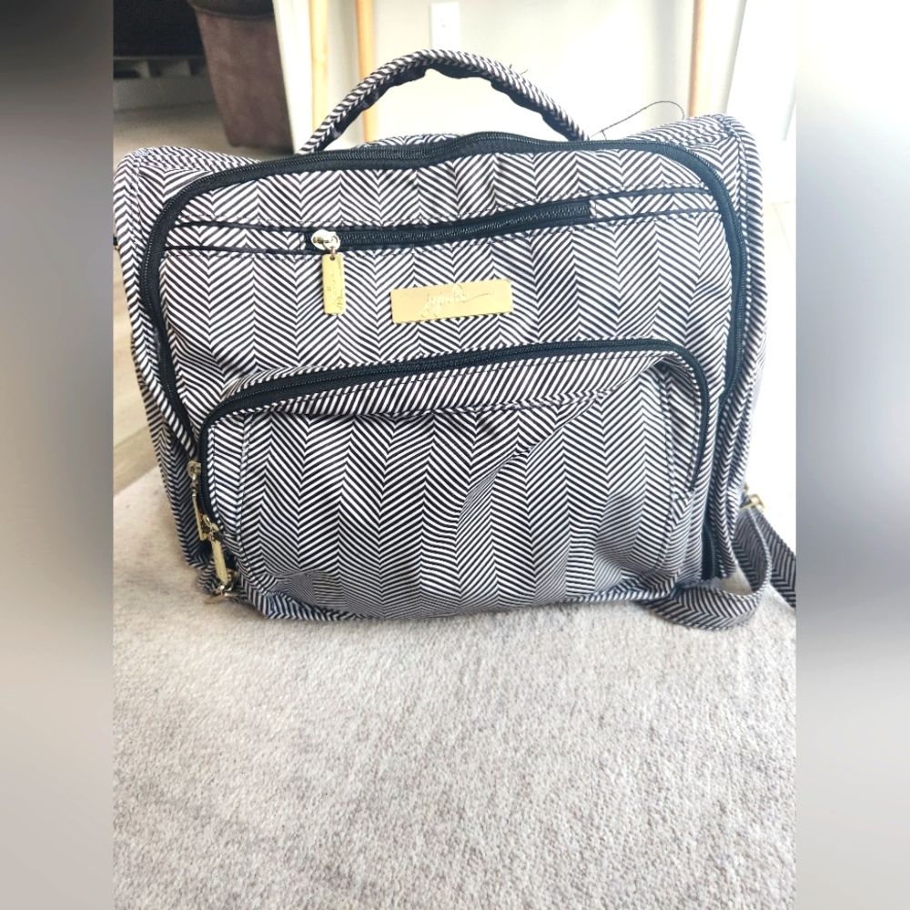 JUJUBE B.F.F. DIAPER BAG - QUEEN OF THE NILE